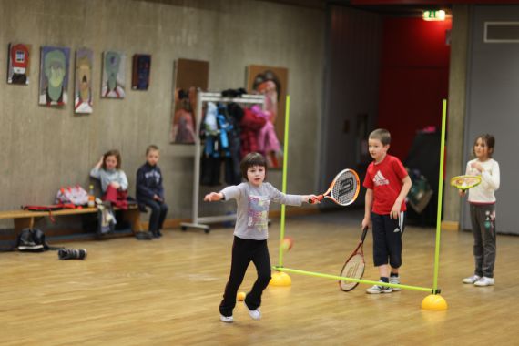 Kinderinsel Bewegung: Tennis