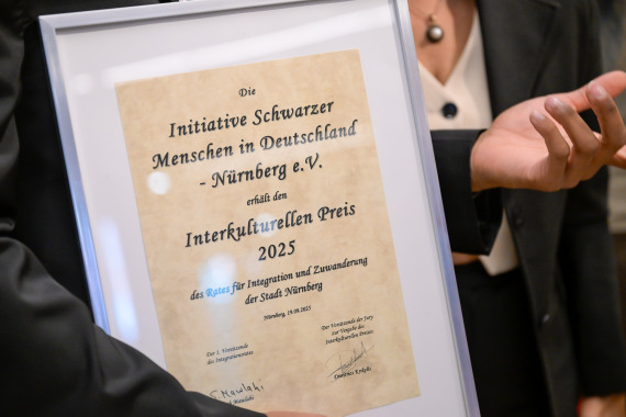 Verleihung des Interkulturellen Preises 2025 an den diesjährigen Preisträger, dieInitiative Schwarzer Menschen in Deutschland 3 Nürnberg e.V.Südpunkt, NürnbergFoto: 19.09.2025, Anestis Aslanidis