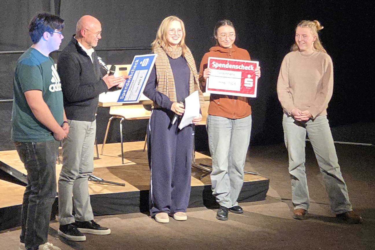 Bild © Hans-Peter Thiel Scheckuebergabe Sommerfest 2025 02, Bild © Hans-Peter Thiel