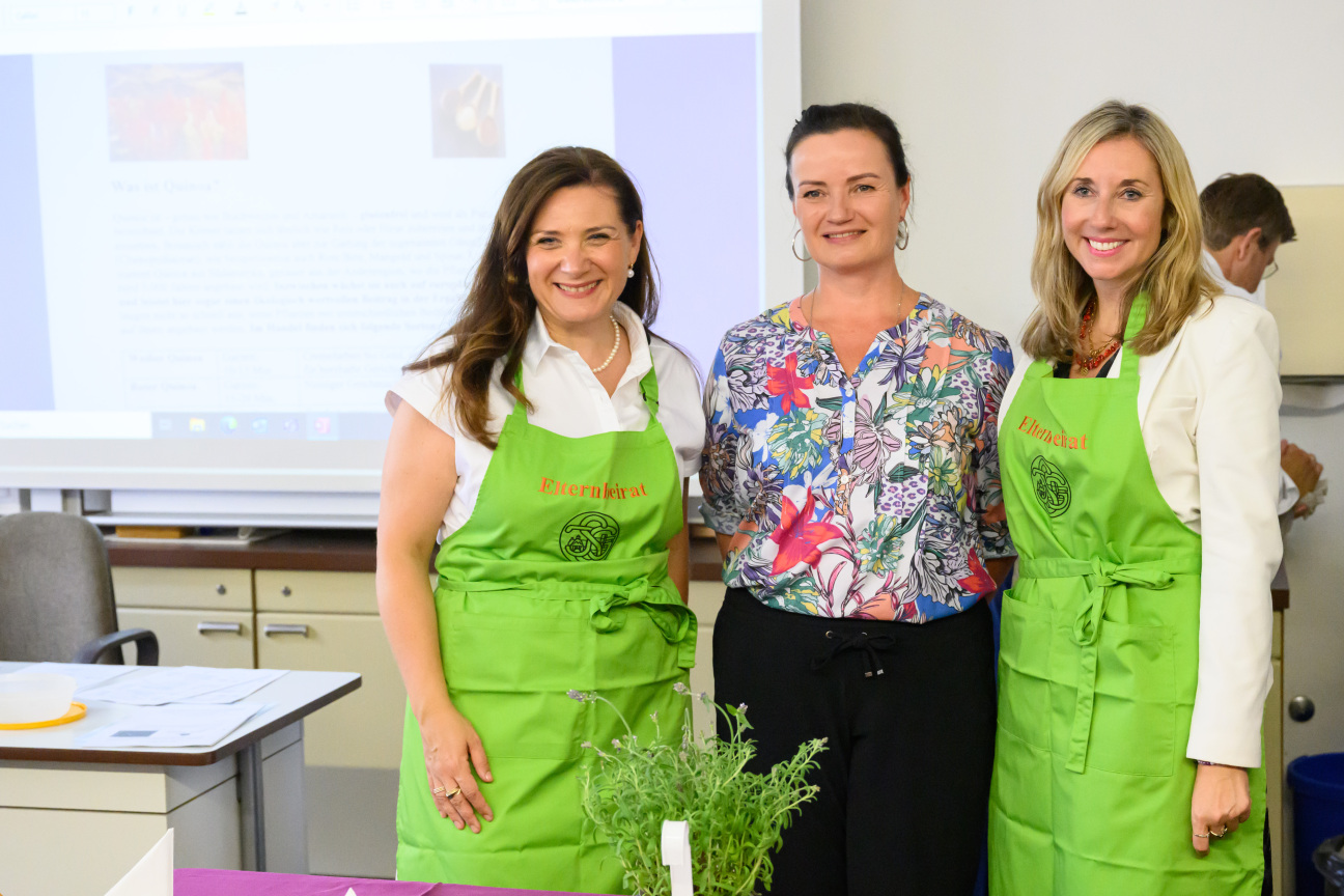 „Gute gesunde Schule“ mit Bayerns Kultusministerin Anna Stolz, Bayerns Landwirtschaftsministerin Michaela Kaniber, Nürnbergs Oberbürgermeister Marcus König, und Nürnbergs Schulreferentin Cornelia Trinkl, aufgenommen am 07.07.2025 am Johannes-Scharrer-Gymnasium in NürnbergFoto: Timm Schamberger / StMUK