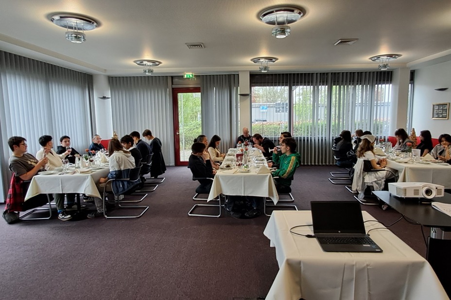 Knigge-Kurs im ARVENA Hotel, Bild © Jugendamt Stadt Nürnberg