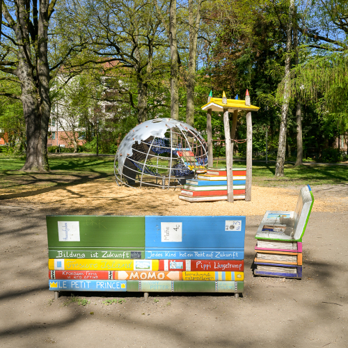 Straße der Kinderrechte im Nürnberger Stadtpark, Station 8, Bildungsskulptur Foto: April_2026 - Anestis Aslanidis