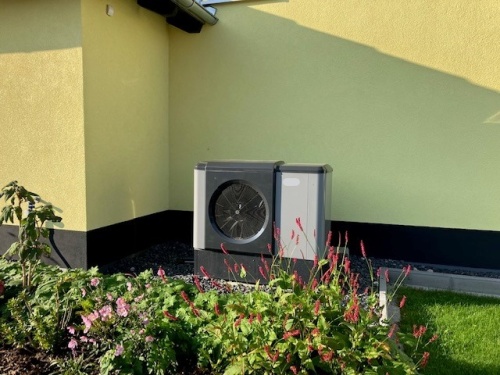 Wärmepumpe Außengerät © Sonja Bauernschmitt/Ref.III / Stadt Nürnberg