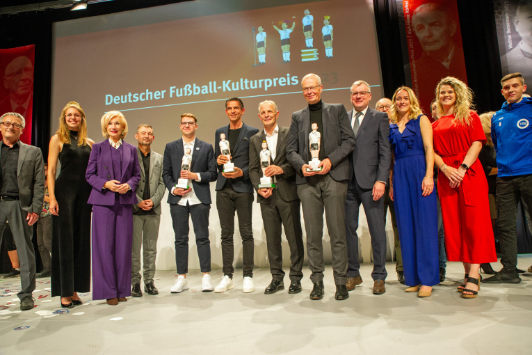 Deutscher Fußball-Kulturpreis Verleihung auf der Bühne