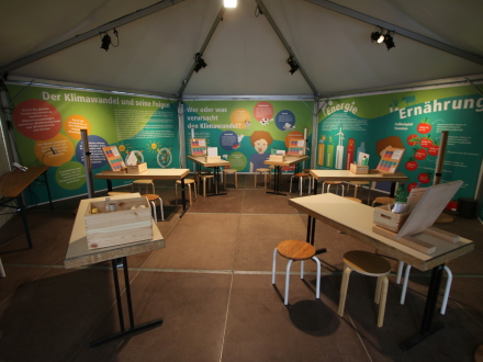 Foto vom Umwelt·zelt innen., Bild © Karl-Friedrich Hohl / Stadt Nürnberg
