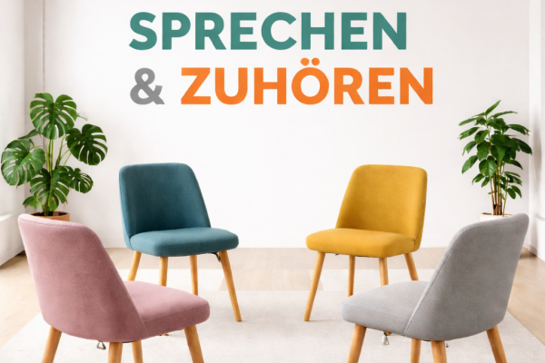 Fabenfrohe Stühle in minimalistischem  Raum. Mit der KI erstellt.