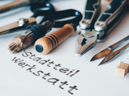 Foto von verschiedenen Werkzeugen für Schreib·kunst., Bild © pixabay