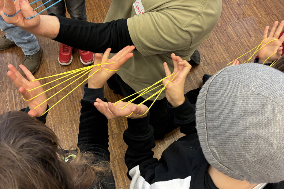 Erfahrungsfeld beim KinderUni Horttag 2025, Bild © Miriam Fuggenthaler