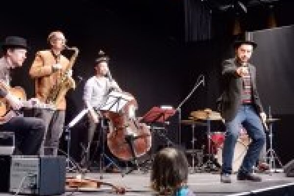 Zirkus Jazzino Nuejazz Gustavo Strauß