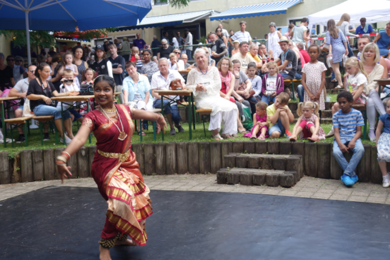 Tänzerin am Sommerfest, Bild © Loni-uebler Haus / Stadt Nürnberg