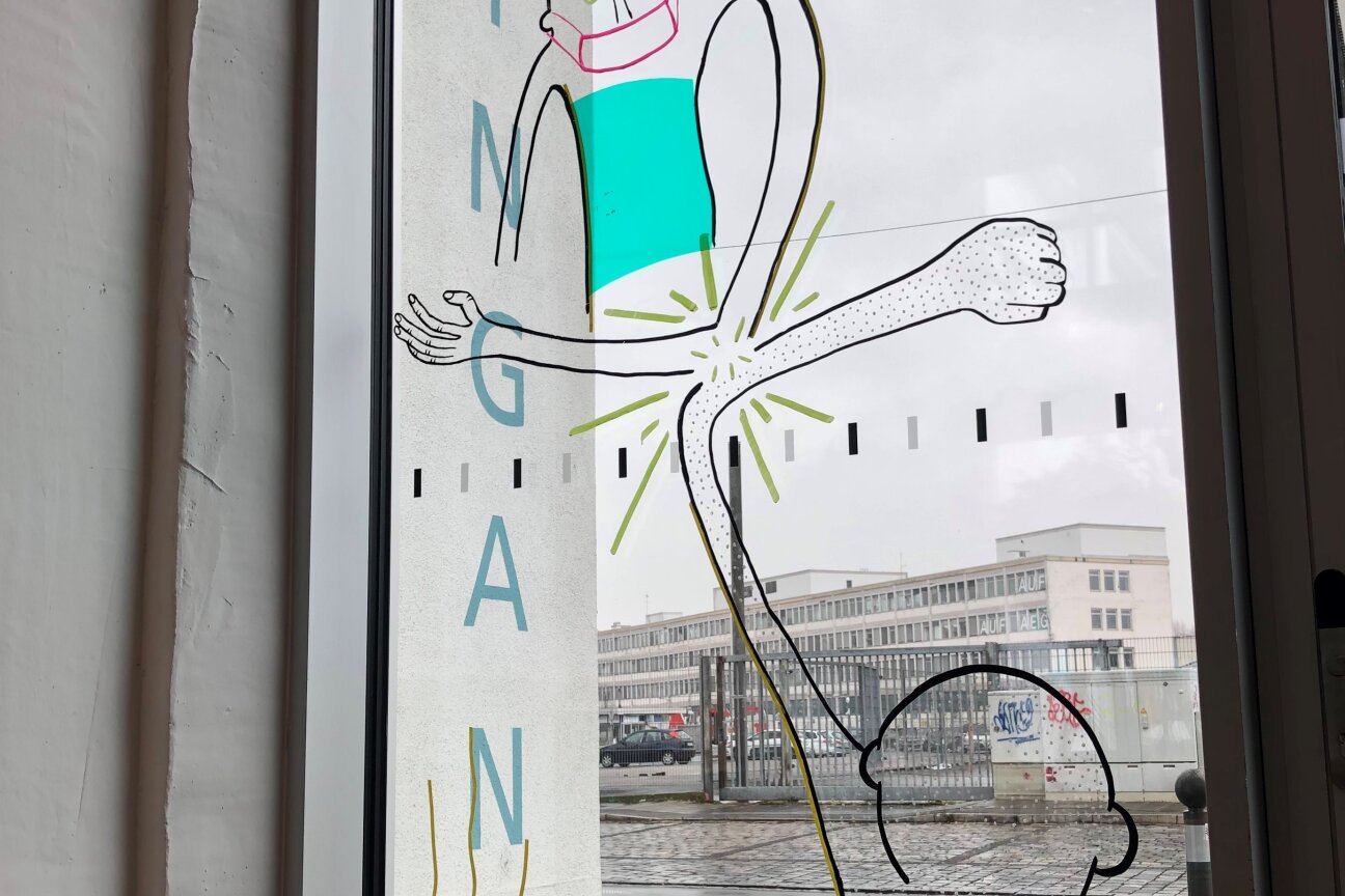 Ellenbogen-Check als Fensterbild