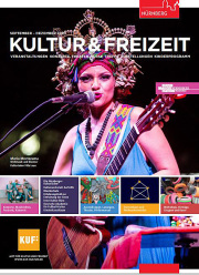 Kultur&Freizeit Heft Cover zeigt eine Sängerin mit Guitarre