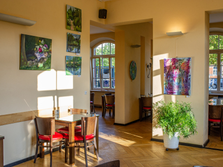 Foto von der Gast·stätte Çay·haus von innen., Bild © Andrea Döbler / Stadt Nürnberg