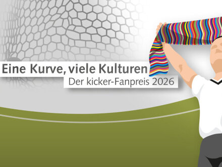 Bild © Deutsche Akademie für Fußball-Kultur Grafik: Die Preis·figur Max hält einen bunten Schal in die Höhe. Links von der Preis·figur steht: Eine Kurve, viele Kulturen. Der kicker-Fanpreis 2026., Bild © Deutsche Akademie für Fußball-Kultur