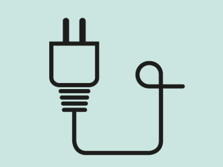 Das Bild zeigt ein Strom·kabel mit Stecker.