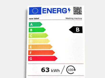 Das Bild zeigt das neue Energie·label.