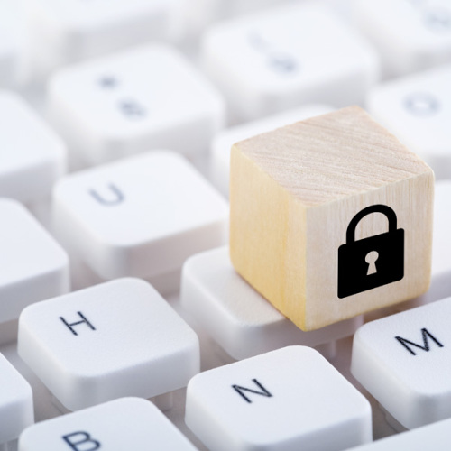 Sicherheit © Jakub Krechowicz