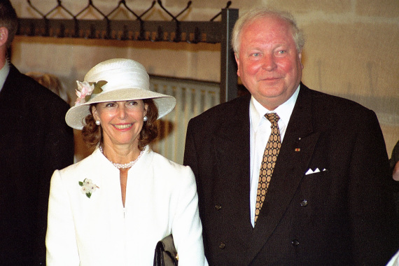 Königin Silvia von Schweden neben Oberbürgermeister Ludwig Scholz