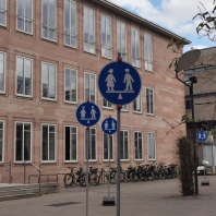 Verkehrsschilder der Gerechtigkeit 3