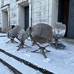 Abtransport der Scheinwerfer aus der Zeppelintribüne.