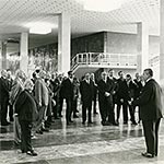 Rede des Oberbürgermeisters Andreas Urschlechter zur Enthüllung von Hermann Kaspars Gobelin in der Meistersingerhalle am 12.01.1970.