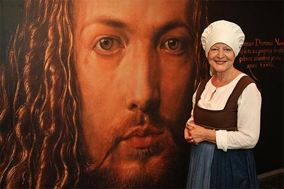 Agnes Dürer erzählt Spannendes und Kurioses vom Leben und Arbeiten in einem Künstlerhaushalt.