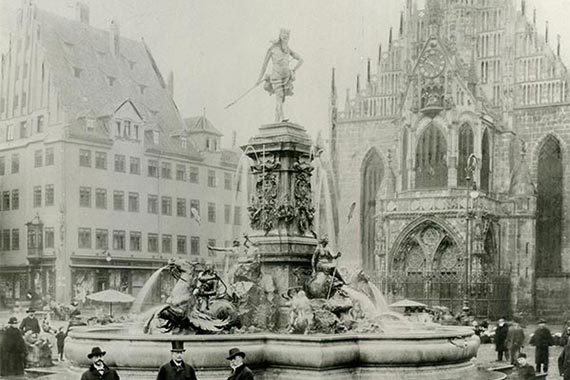 Ferdinand Schmidt: Einweihung des Neptunbrunnens auf dem Hauptmarkt, 1902.