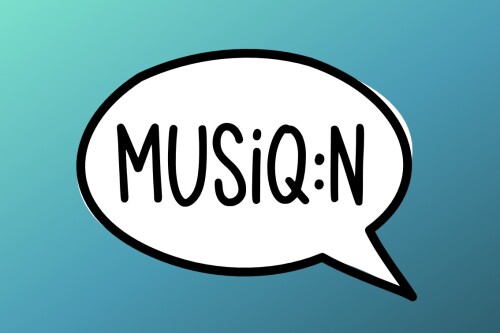 Sprechblasen auf blauem Hintergrund MUSIQ:N