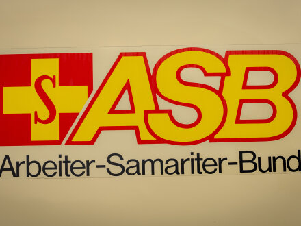 Das Logo vom Arbeiter-Samariter-Bund., Bild © Kevin Mummert & Marcel Ibold / stock.adobe