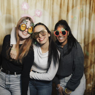 ( Bild: Giulia Iannicelli / Stadt Nürnberg ) FSJ-Empfang 2025 auf AEG