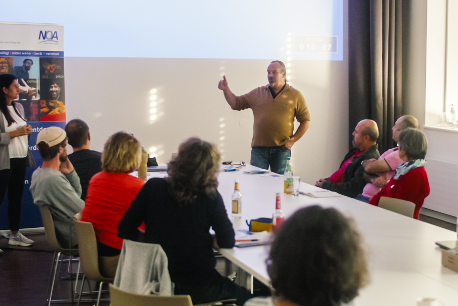 Vorstellung von Angeboten der NOA, Bild © Tim Neiertz / Stadt Nürnberg