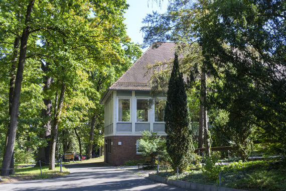 Außenansicht der Senioren-Wohnanlage Platnersberg