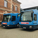 Zwei Bücherbusse