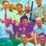 Gruppenfoto von mehreren Personen mit Instrumenten