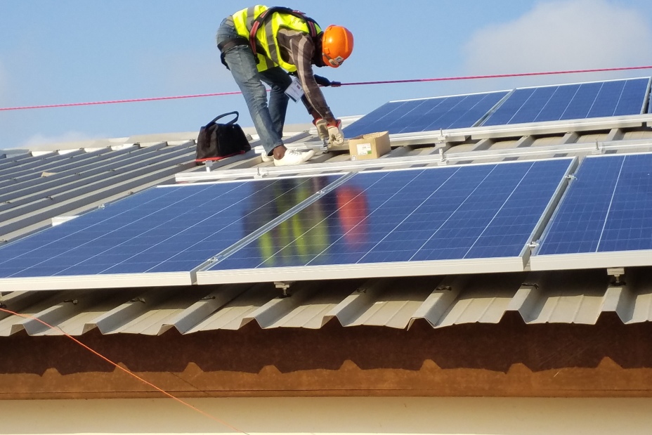 Photovoltaikanlage auf dem Hospital in Aného, Bild © Yedidya Venunye AGBANATOR