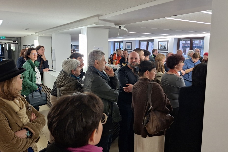 Fotoausstellung "KVA:NUE" mit Aufnahmen des Photoclubs Kavala und des Unposed Collective Nürnberg, Bild © D. Groß / IB, Stadt Nürnberg