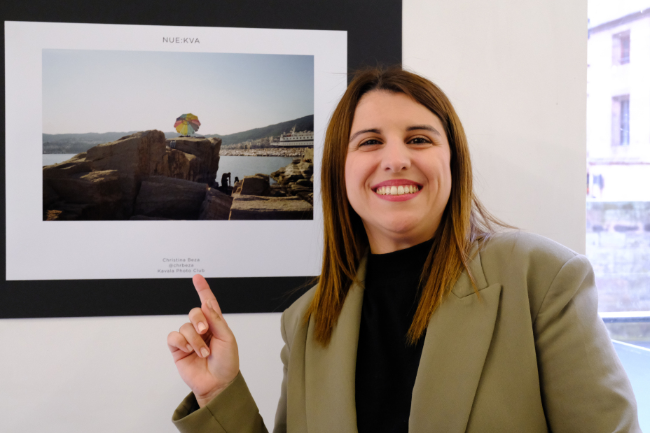 Christina Beza - Vernissage der Fotoausstellung "KVA:NUE" mit Aufnahmen des Photoclubs Kavala und des Unposed Collective Nürnberg, Bild © Heike Hahn