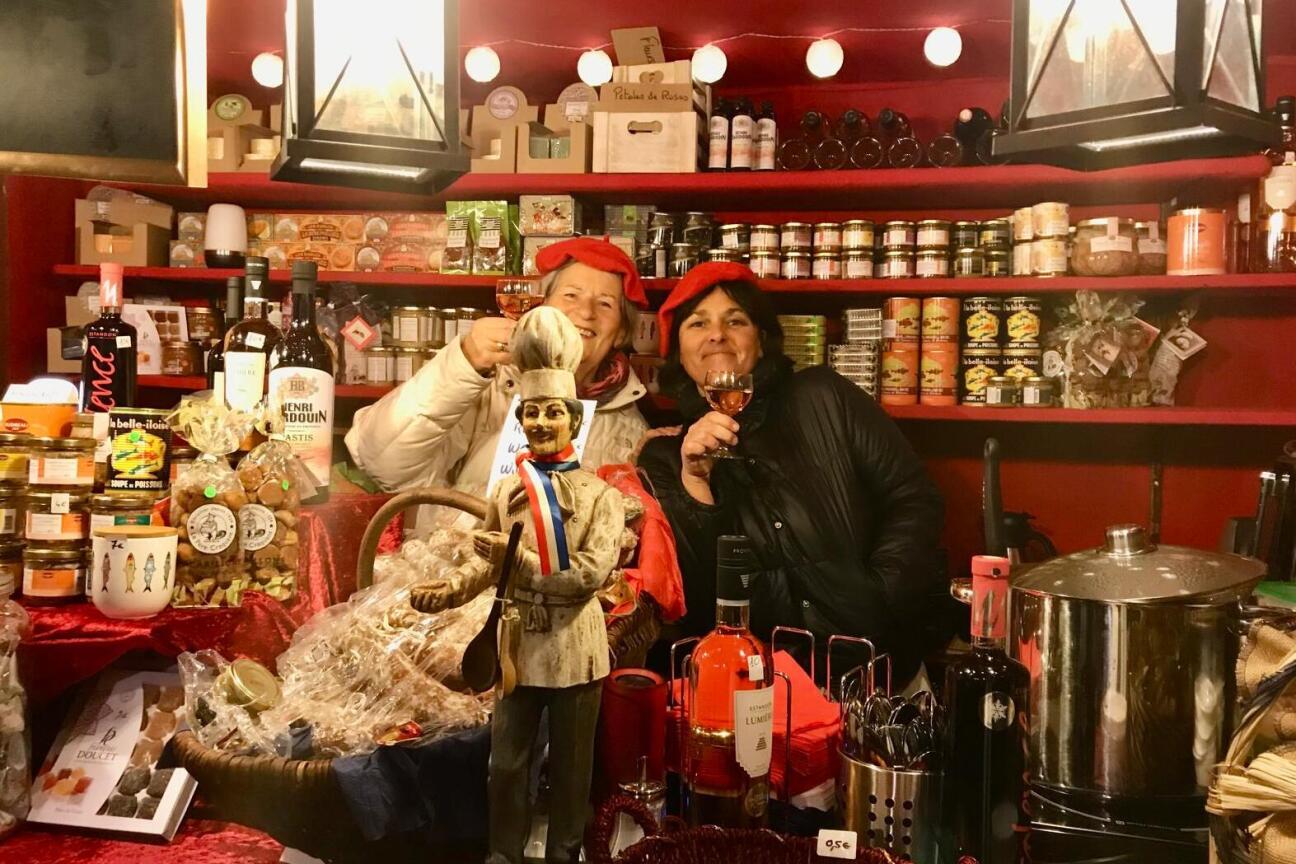 Die Händlerin der NIzza Bude mit Kollegin, Bild © privat