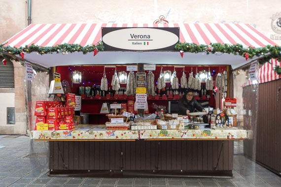 Markt der Partnerstädte - Bude Verona