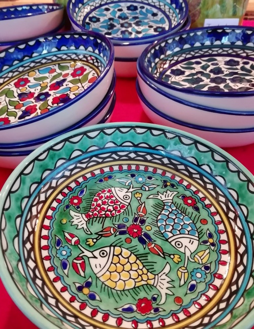 Keramik an der Nablus Bude am Markt der Partnerstädte in Nürnberg