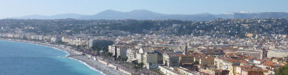 Nizza mit Promenade des Anglais an der Baie des Anges