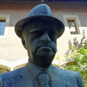 Hermann Kesten Statue