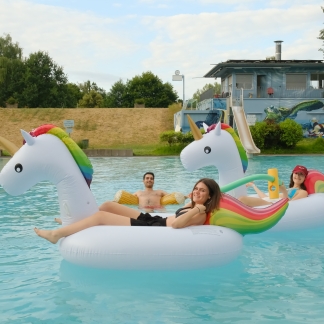 ...ins Wasser gings aber nur für die Mutigen.