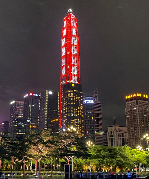 Nürnbergs Partnerstadt Shenzhen bei Nacht