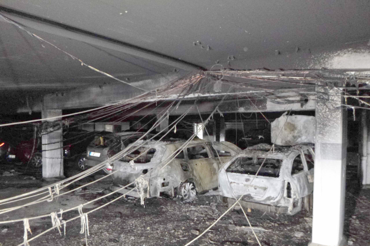 Bild © Holger Schütte / Stadt Nürnberg Ein Fahrzeugbrand hat am Donnerstag, 9. Juli 2026, gravierende Schäden an der Theatergarage am Richard-Wagner-Platz in Nürnberg verursacht. Mehrere Fahrzeuge sind komplett ausgebrannt. Die Schäden sind so massiv, dass das Parkhaus derzeit nicht betreten werden kann., Bild © Holger Schütte / Stadt Nürnberg