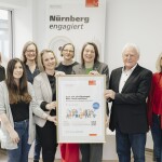 Kooperationspartner für die erste „Aktionswoche Schnupper-Ehrenamt“ in Nürnberg (v. li.): Tabea Bozada (Stadtmission Nürnberg), Denise Kapp (Diakoneo), Sabrina Kühn (Zentrum Aktiver Bürger), Olesya Reis (AWO Nürnberg), Nina Aigner (Zentrum Aktiver Bürger), Elisabeth Ries (Referentin für Jugend, Familie und Soziales der Stadt Nürnberg), Hermann Guth (BRK Nürnberg Stadt) und Dr. Barbara Sterl (Stabstelle Bürgerschaftliches Engagement, Stadt Nürnberg)