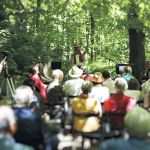 Veranstaltung im Irrhain, dem Treffpunkt des Pegnesischen Blumen