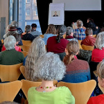 Publikum bei einer Veranstaltung im Künstlerhaus