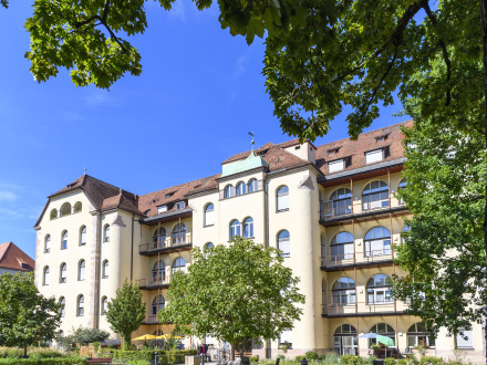 Bild © NürnbergStift / René Schwerdtel Foto: Das Elisabeth-Bach-Haus vom NürnbergStift in Nürnberg von außen., Bild © NürnbergStift / René Schwerdtel