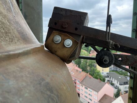 Foto: Ein alter Schlag·hammer von der Glocke im Laufer Schlag·turm., Bild © Stadt Nürnberg/Hochbauamt